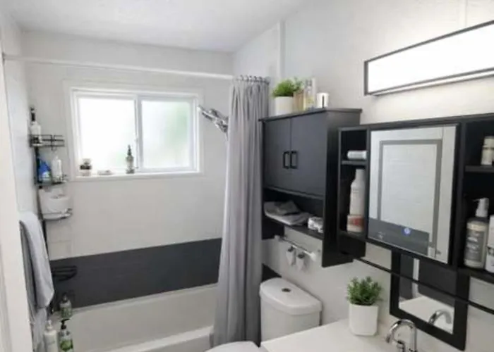 Pet Friendly 3-bedroom House In Cheyenne